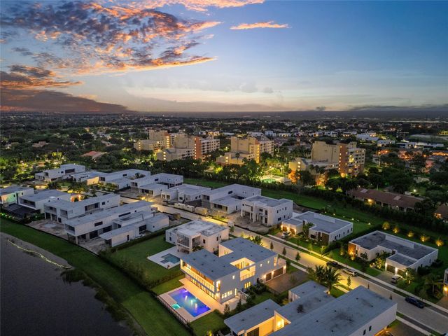 16722 S Botaniko Drive, Weston, FL 33326