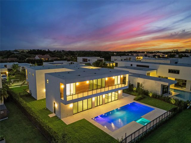 16722 S Botaniko Drive, Weston, FL 33326