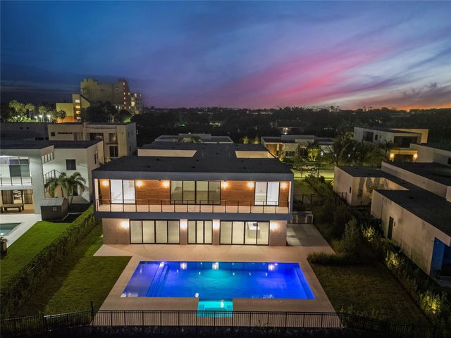 16722 S Botaniko Drive, Weston, FL 33326