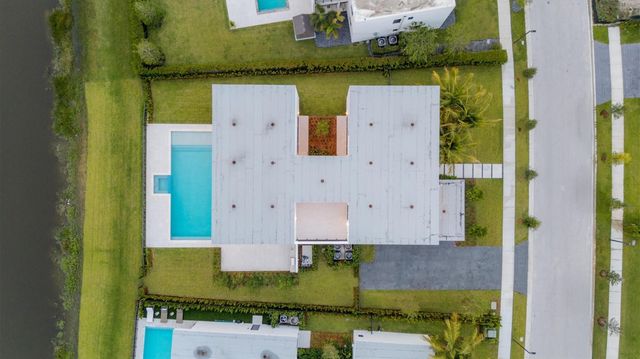 16722 S Botaniko Drive, Weston, FL 33326