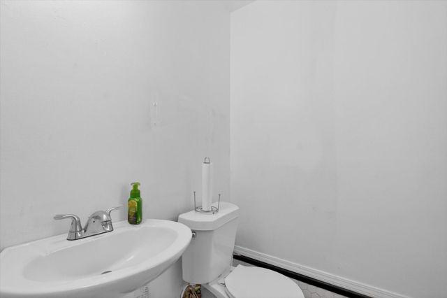 9884 W Outer Drive W, Detroit, MI 48223