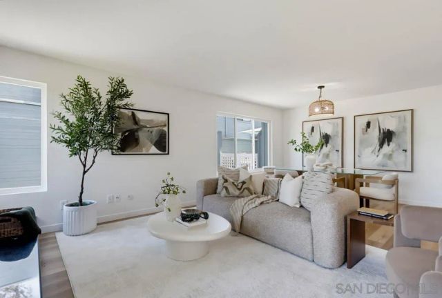857 America Way, Del Mar, CA 92014