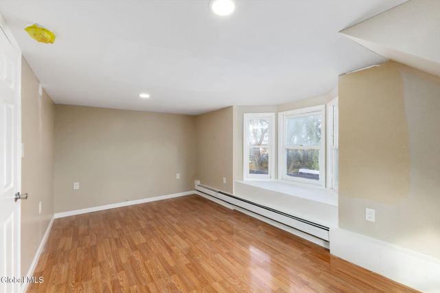 1513 Broadway, Schenectady, NY 12306