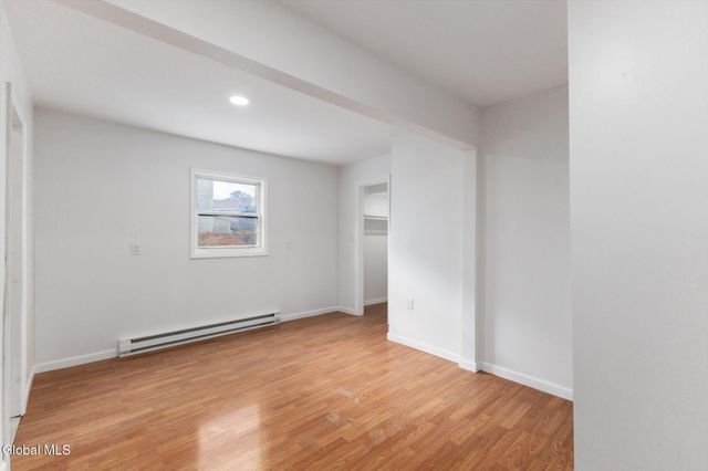 1513 Broadway, Schenectady, NY 12306