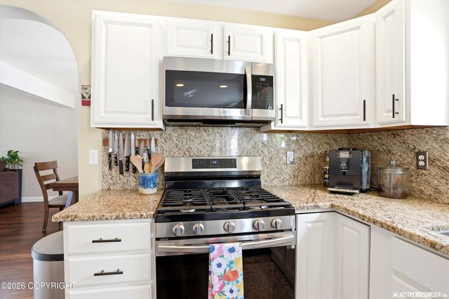 7700 Berry Circle, Anchorage, AK 99502