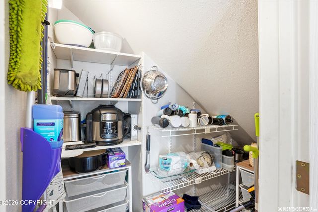 7700 Berry Circle, Anchorage, AK 99502