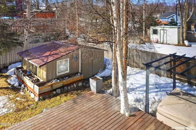 7700 Berry Circle, Anchorage, AK 99502