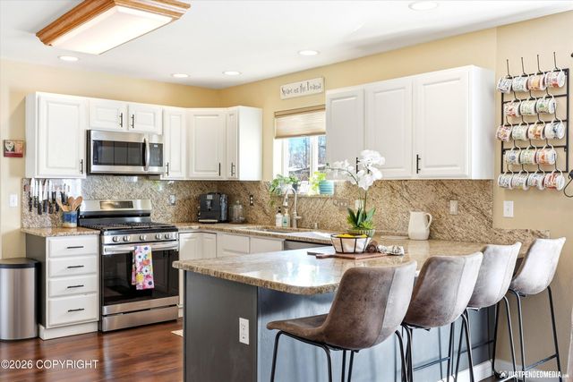 7700 Berry Circle, Anchorage, AK 99502