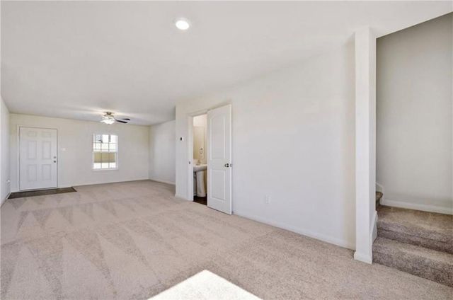 313 Riverdale DR, Jarrell, TX 76537