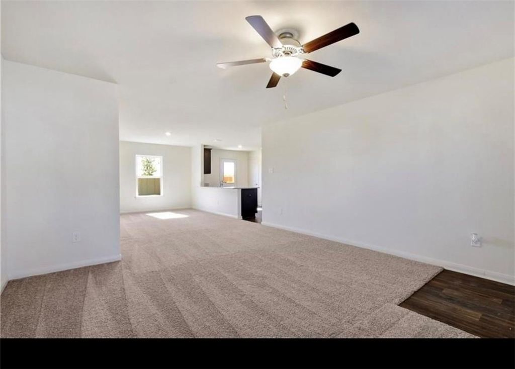 313 Riverdale DR, Jarrell, TX 76537