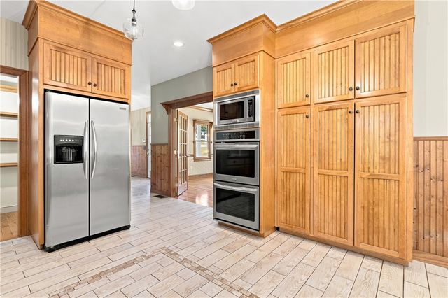 45 Pine Swamp Road, Cumberland, RI 02864