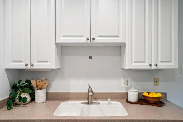 3033 Los Prados Street 229, San Mateo, CA 94403