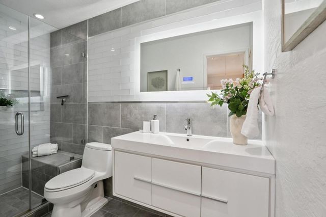 3033 Los Prados Street 229, San Mateo, CA 94403