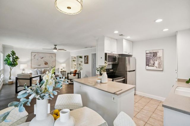 3033 Los Prados Street 229, San Mateo, CA 94403