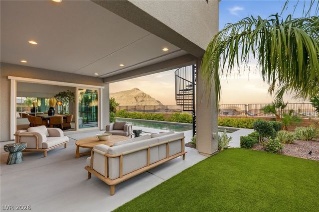 2916 The Peaks Lane, Las Vegas, NV 89138