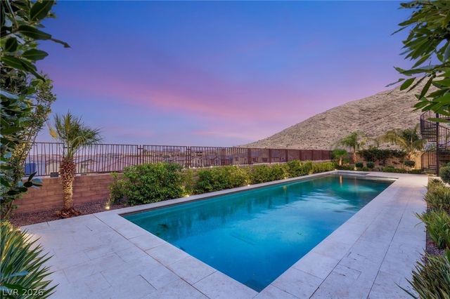 2916 The Peaks Lane, Las Vegas, NV 89138