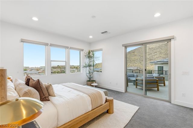 2916 The Peaks Lane, Las Vegas, NV 89138