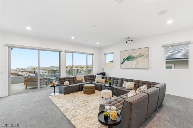 2916 The Peaks Lane, Las Vegas, NV 89138