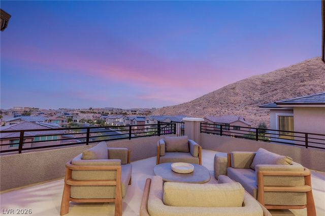 2916 The Peaks Lane, Las Vegas, NV 89138
