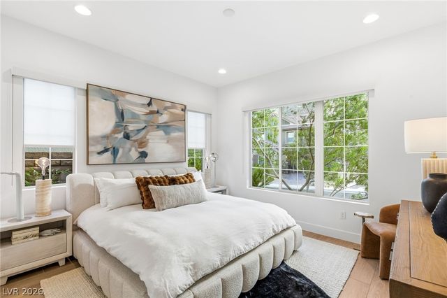 2916 The Peaks Lane, Las Vegas, NV 89138