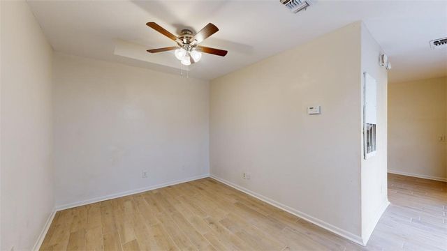 725 Peppertree Drive 25, Bryan, TX 77801