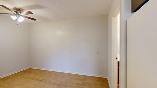 725 Peppertree Drive 25, Bryan, TX 77801