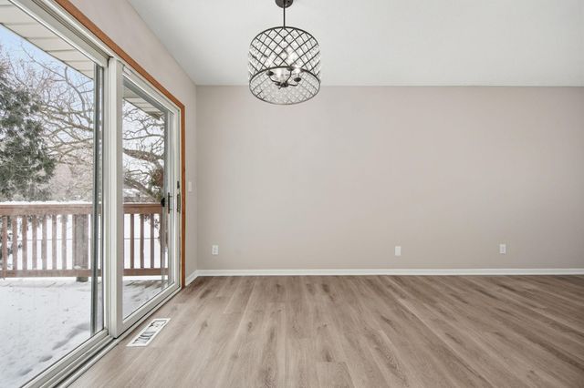 1703 Nokia Way, Eagan, MN 55122