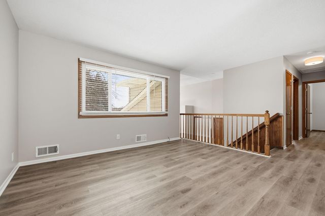 1703 Nokia Way, Eagan, MN 55122