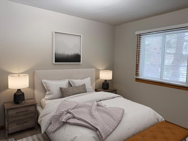 1703 Nokia Way, Eagan, MN 55122