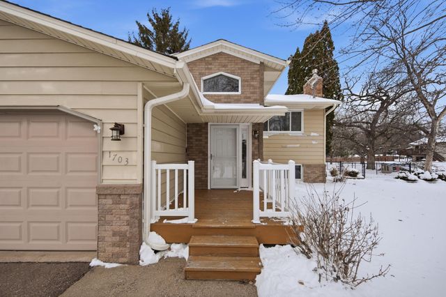 1703 Nokia Way, Eagan, MN 55122