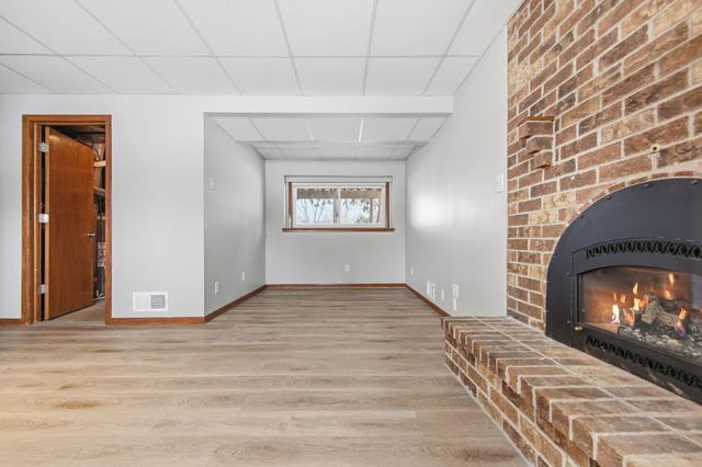 1703 Nokia Way, Eagan, MN 55122