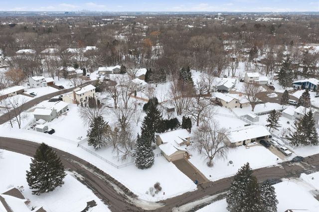 1703 Nokia Way, Eagan, MN 55122