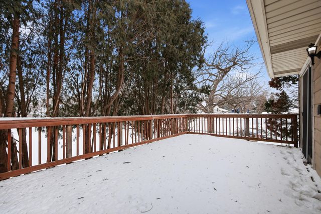 1703 Nokia Way, Eagan, MN 55122