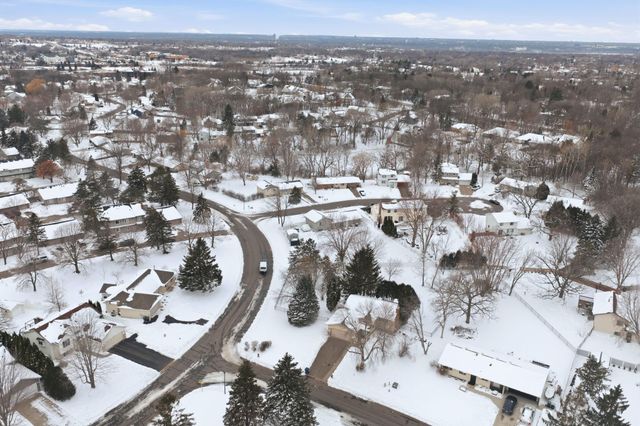 1703 Nokia Way, Eagan, MN 55122