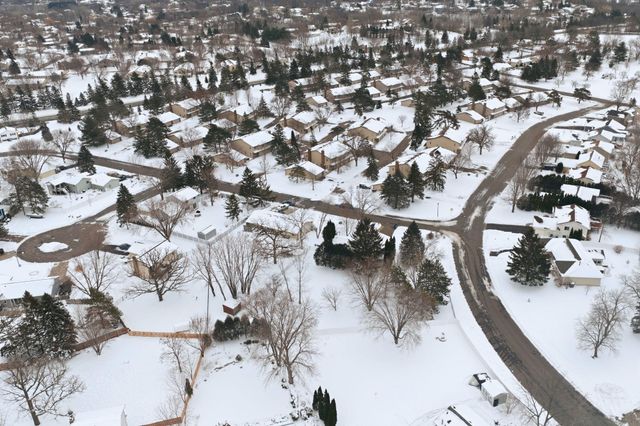 1703 Nokia Way, Eagan, MN 55122