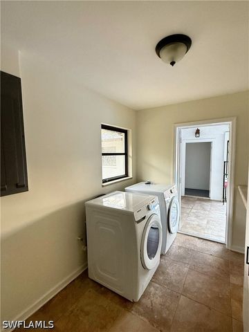 1130 Golden Gate BLVD E, Naples, FL 34120