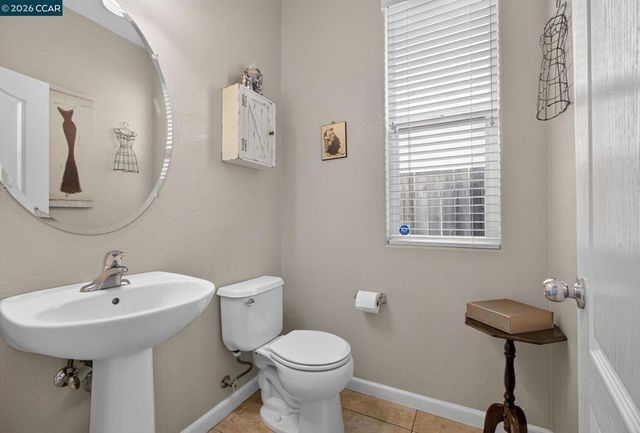 328 Silver Bell Way, Oakley, CA 94561