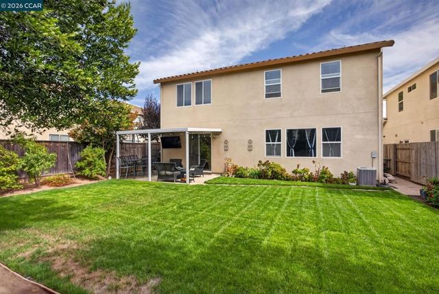 328 Silver Bell Way, Oakley, CA 94561