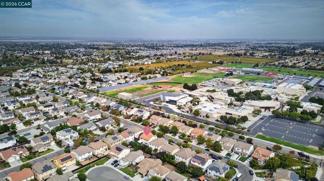 328 Silver Bell Way, Oakley, CA 94561