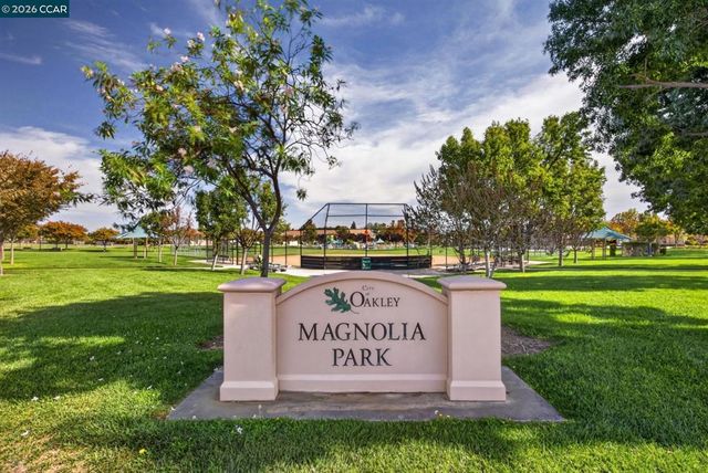 328 Silver Bell Way, Oakley, CA 94561