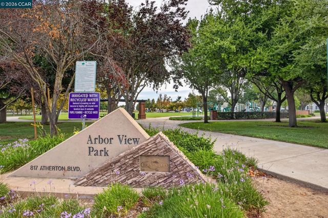 328 Silver Bell Way, Oakley, CA 94561