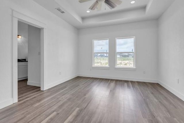 152 Lavanda LN, Dale, TX 78616
