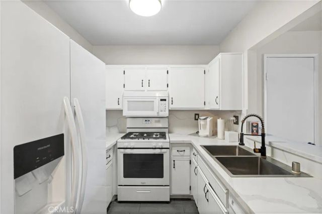23845 Del Monte 67, Valencia, CA 91355