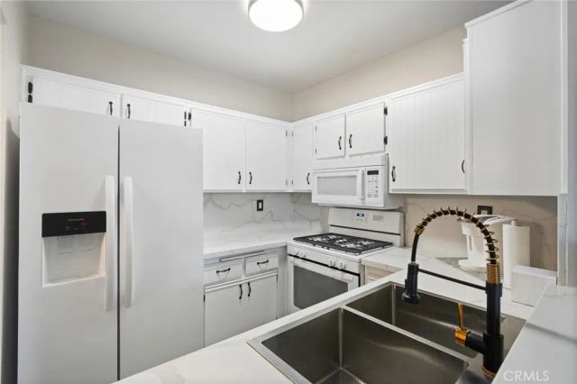 23845 Del Monte 67, Valencia, CA 91355