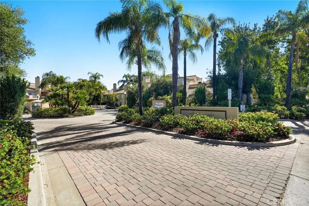 23845 Del Monte 67, Valencia, CA 91355