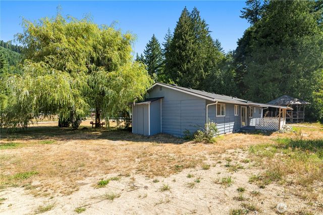 46624 Giles Road, Darrington, WA 98241