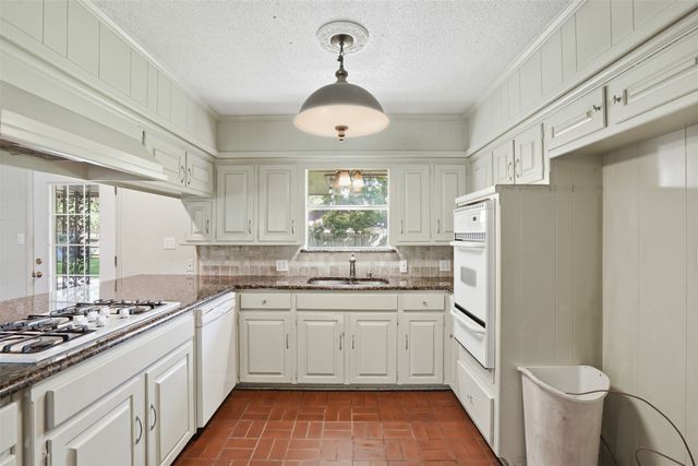 1119 Trace Road, Cleburne, TX 76033