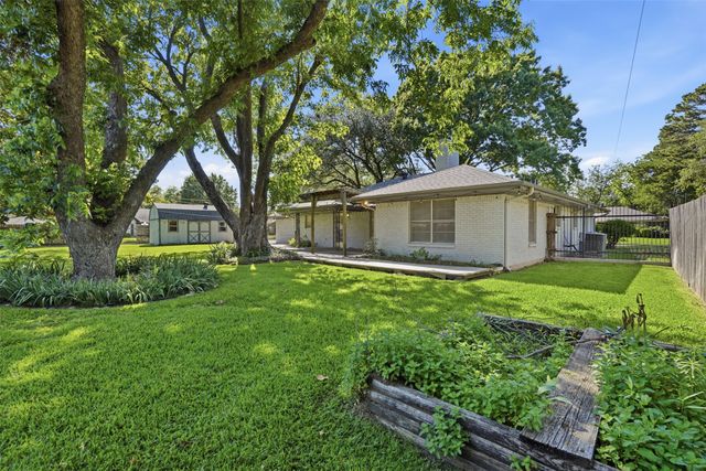 1119 Trace Road, Cleburne, TX 76033