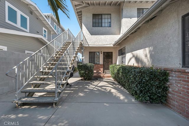 8807 Canby Ave, Northridge, CA 91325