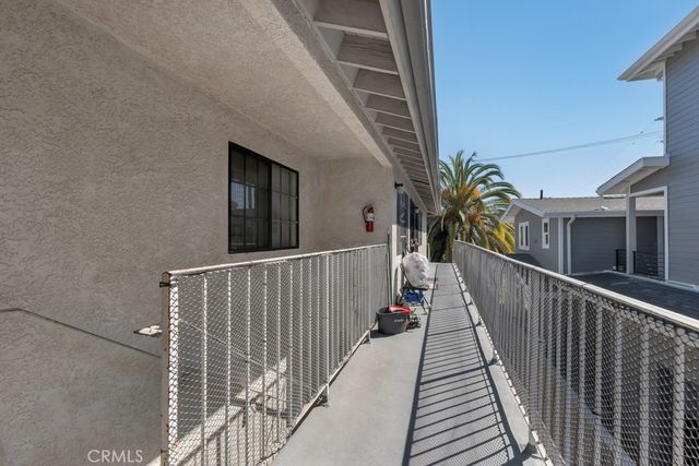 8807 Canby Ave, Northridge, CA 91325